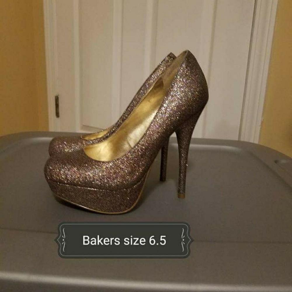 BAKERS MULTICOLOR GLITTER HEELS 6.5